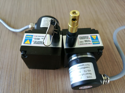 拉繩位移傳感器應用在萬能試驗機上的優勢有哪些