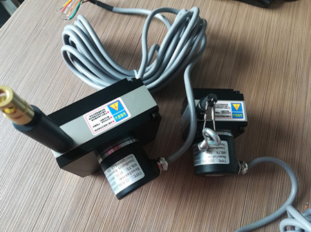 精量電子拉力位移傳感器